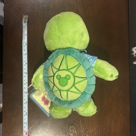 Disney Aulani EXCLUSIVE Olu Mel Turtle Plush Duffy and Friends - Picture 4 of 4